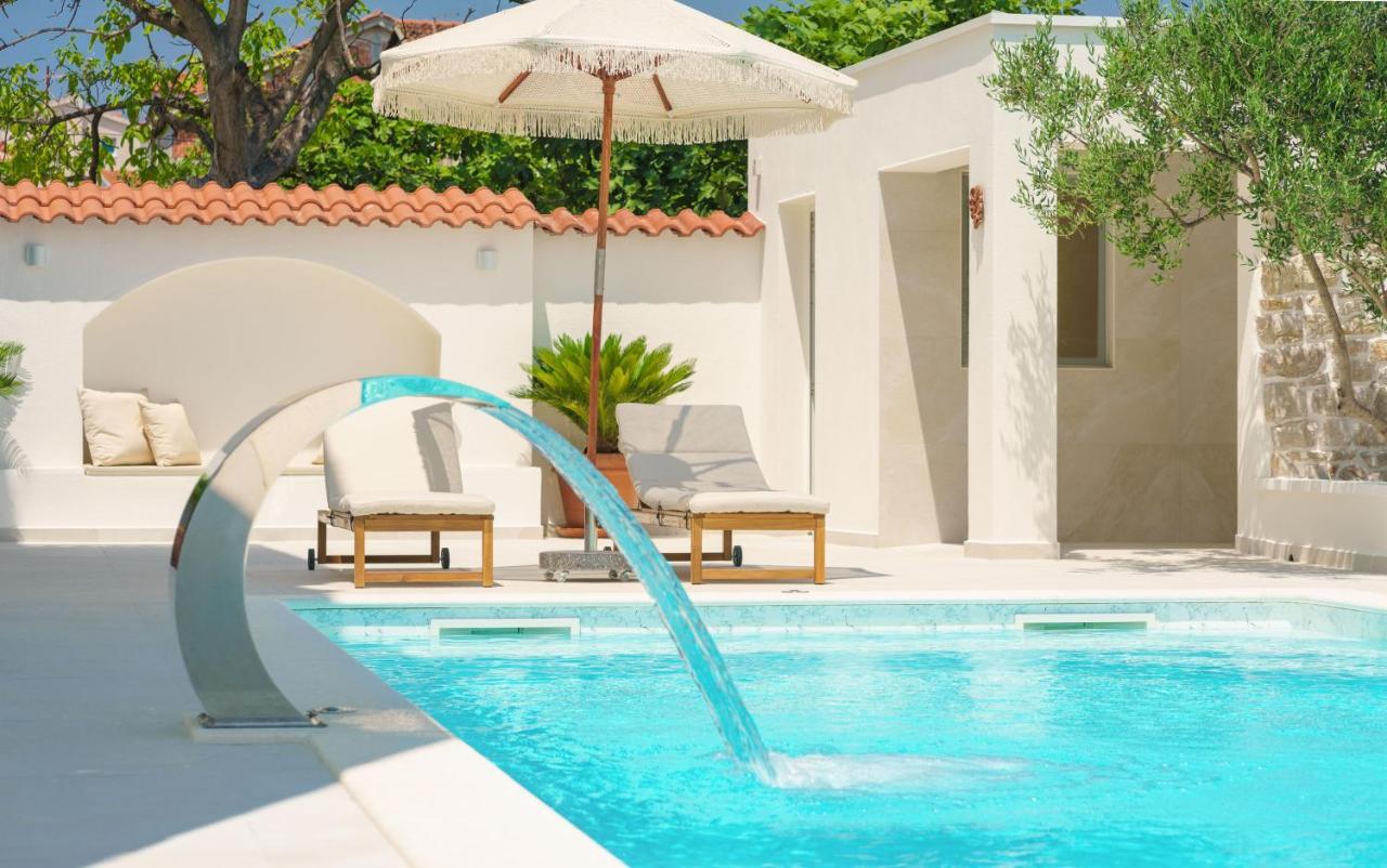 Villa Bianca Vodice Eksteriør billede
